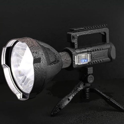 Portable LED Flashlight - lunalayl